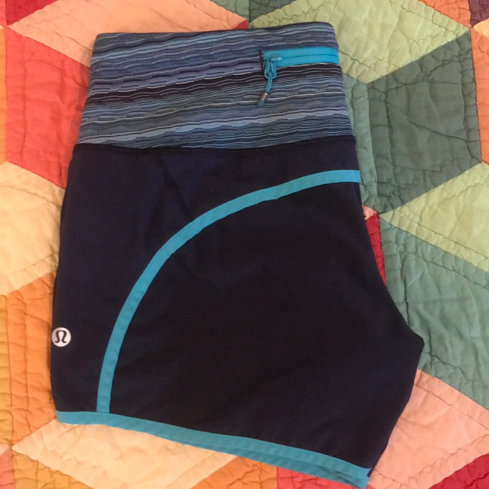 Lululemon Shorts Size 4